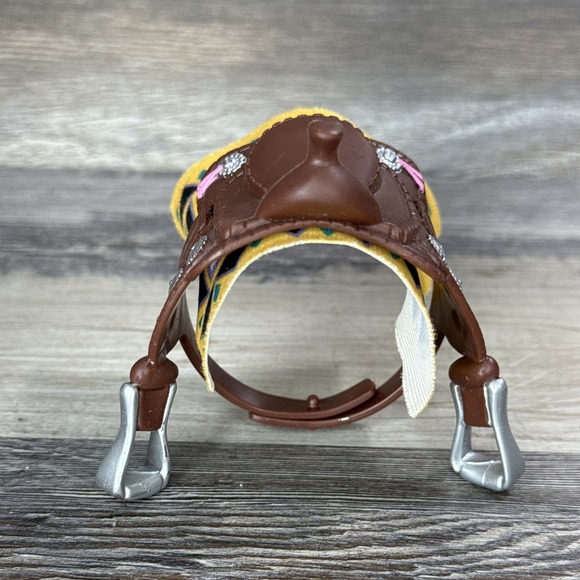 Fisher Price Loving Family Aspen Gold Western Horse Saddle, Blanket - Picture 4 of 5